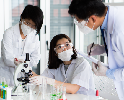 Đội ngũ R&D giàu kinh nghiệm Đội ngũ R&D giàu kinh nghiệm